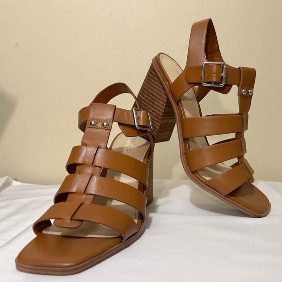 Shoes- Sandal Heels business casual  or beach dress up Tan Chunky Heel - Picture 1 of 16